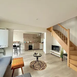 Maison Familiale Avec Exterieur Hébergement de vacances Clermont-Ferrand